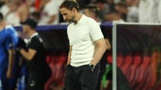 首位突破もブーイングだけでなく物投げつけ…サウスゲイト監督「私への批判は理解」