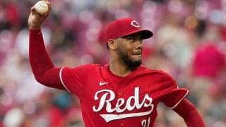 マウンドで突然嘔吐…衝撃光景に米ショック　投げぬいたドラ1右腕に心配の声「可哀相に」