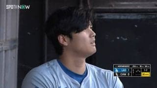 ヤバいぞ！ショーヘイのだ！大谷翔平、特大25号をキャッチしたファンに訪れた“人生最高の瞬間”スタンドで大興奮の瞬間