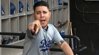 時給9ドル＆朝3時出勤　大谷を守ったのは…バットボーイ歴20年の“二刀流ベテラン”38歳