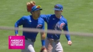 一体、何があった！？ カブス・鈴木誠也、頭を叩かれる“珍プレー” 一瞬ヒヤリ…打球を追ってチームメイトとあわや接触「マジ危ない」「喧嘩になるかとw」