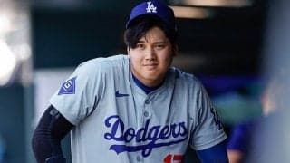 大谷翔平は「なにを企んでるの」　先輩の後ろで“ニヤリ”…オフの表情にファン歓喜