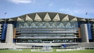 発走時刻変更にレース後の競馬場でパブリックビューイングも イングランド代表のユーロ劇的勝利は競馬にも波及