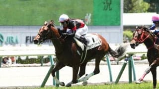 【新馬/福島5R】ビッグアーサー産駒 ヴァリアントマーチがデビューV