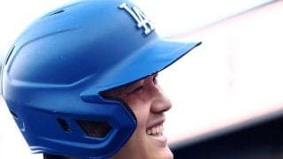 大谷翔平に手を添え…並び立つ188cm長身女性の正体　他競技ファンも注目「両方応援する」