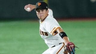 巨人23歳は「どこまで天才なんだ」　外野フライ“強奪”の超絶美技が「めちゃくちゃうまい」