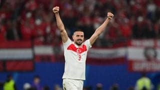 トルコを8強に導いたデミラル、CKから2得点は「アシスタントコーチに感謝したい」