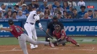 大谷翔平がキリキリマイ… “絶叫カーブ”のエグすぎる落差にファン驚愕「これは打てない」「相手は記念になったな」