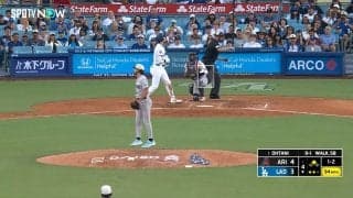 オオタニさん…ネット裏の“ノリノリ”男性が超がっかり 逆転弾の期待が外れテンションが急降下する瞬間