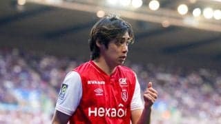 伊東純也がメインモデル！ 今夏来日のスタッド・ランスがプーマとの契約後初のユニフォーム、ランス大聖堂からインスピレーション