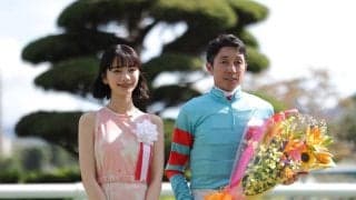 【プロキオンS】見上愛がプレゼンターとして登場…「素敵なひとときを過ごせました」