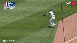 「イチロー憑依」「返球よすぎぃ！」鈴木誠也、レーザービーム発動で走者“呆然” カープ時代を彷彿とさせる“爆肩炸裂”にファン歓喜