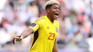 「ワールドクラスのGK」パルマのSDが鈴木彩艶にベタ惚れ、「並外れたレベル」と高く評価し獲得を熱望…数日中にもまとめるか