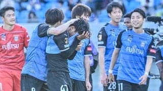 「尊い…」「2枚目に興奮しすぎました」J1川崎黄金期の“三笘＆田中＆宮代＆旗手”集合ショットに反響！「良すぎる」「日本代表で全員集合したら熱い」などの声