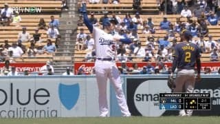 こんなフリーマン見たことない！？ 大谷翔平との“痛快ダブルスチール”でテンションがおかしくなる「とんでもなく可愛かった」「予想外すぎ」塁上で見せた動きが話題に！