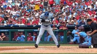 「また球審に壊された」大谷翔平、満塁の好機で凡退 初球のストライク判定が波紋 調子が狂ったか…怪訝な表情も