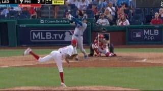 えっ…？ どうやって打った…！？ 大谷翔平、天才的な“流し打ち”がヤバすぎる　打たれた投手の様子がおかしくなる「芸術点高い」「もう投げる所がない」