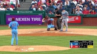 「おい、俺の目がおかしいって…？」大谷翔平＆スミスと相次ぐ“不可解”ストライクにロバーツが愕然＆面白リアクション