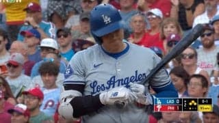 これは酷すぎる… 大谷翔平に“異変”が起きた！？ “疑惑の判定”に呆れ顔… 驚きすぎて様子がおかしくなる「誤審だろ」「そりゃそうなるだろ」