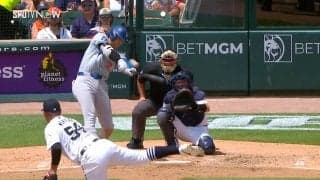 カメラが捉えた凄まじい破裂音！ 大谷翔平のメジャー通算200号“驚愕打球”に捕手が見せた一瞬の“動き” 無意識の反応が物語る衝撃の瞬間