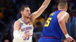 NBAで11年間プレーしたビッグマン、マイク・マスカーラが33歳で現役引退へ