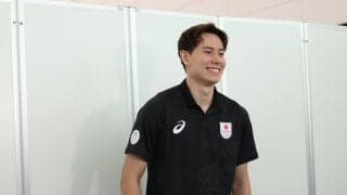 髙橋藍「目指すは金メダル」 男子日本代表がパリオリンピック事前合宿地へ出発