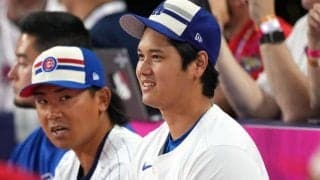 大谷翔平よりデカい？　「選手かと思うじゃん」…見守るムキムキ通訳が「すごいガタイ」