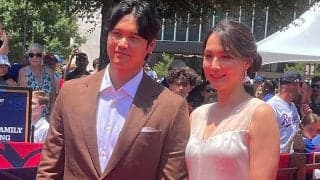 大谷翔平「中に自分の犬がプリントされています」　ベージュスーツのド派手裏地を解説