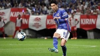 「みなさんの印象に残るような選手に」　鎌田大地が新天地パレスのQ＆A企画に登場！　質問の1つに行く先々が“鳥縛り”の謎も