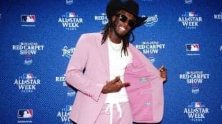 ピンクが際立つ“ド派手”な衣装で登場！ レッズのデラクルーズ、球宴初打席で中前打を放つ　大谷翔平との“交流”でも話題に