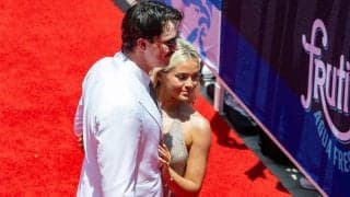 「キラキラドレス」で魅了　金髪なびかせ…“怪物新人”の彼女が球宴を席巻「楽しい」