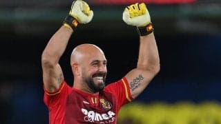 セリエA昇格のコモが元スペイン代表GKレイナを獲得！ スペイン代表の同僚セスク監督と共闘