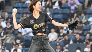 「バランス良すぎ！」ZOZOマリンに降臨した10等身＂女神＂に話題沸騰　 ヘソ出し＆豪快フォームに「ずっと見ていられる」