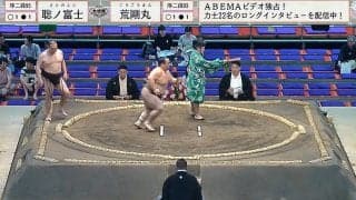 なぜ…？ 巨漢力士が猛ダッシュ！ 電車道で白星直後の面白シーン「戻るの早っ！」「足取り軽いw」