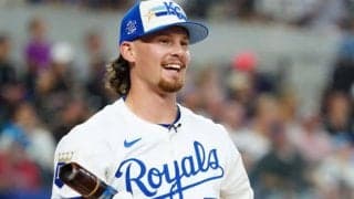 “大谷超え”24歳の金髪彼女が「美人すぎる」　大胆黒ドレスで際立つスタイル「素敵」