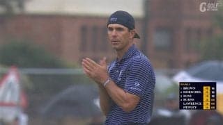 【動画】ホーシェル「69」で単独首位に　17番はアプローチをピタリと寄せて納得の表情