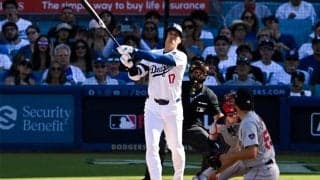 大谷翔平、日本人初4年連続30号は144m超特大弾　本拠地どよめき…日米通算250号王手