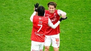 「昭和の小学生か」「めちゃくちゃ笑う」来日したスタッド・ランス、伊東純也が中村敬斗にイタズラする姿が話題「需要が分かっている」