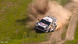 「なんてハードな着地なんだ！」世界最速ラリー車、“飛びすぎて”危機一髪　異次元ジャンプ＆コースオフのド迫力シーンがSNSで話題沸騰