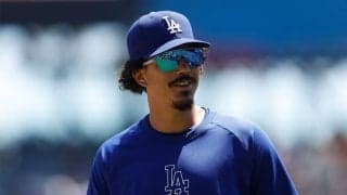 大谷翔平の特大弾に2人で驚愕　山本由伸支える新相棒…ド軍24歳が理解する“慣れぬ環境”