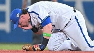 DeNAオースティン、顔面から出血　守備で途中交代…球宴でまさかの事態に場内騒然