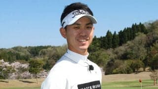 阿久津未来也、下りラインのパットはカップ手前の仮想カップを狙う