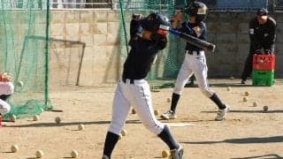 賛否ある「連続ティー打撃」の効果的なやり方は？　日本一チーム実践の“技術向上術”