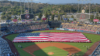 ド軍の本拠地に驚き…“クセ”強すぎのメジャー球場、日本とはまるで違う形状＆スケール