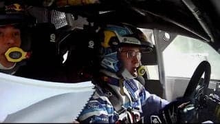 走行中にまさか…世界最速ラリー車がドア開けっぱなしで激走！？ “それでも全開”の衝撃シーンが話題に