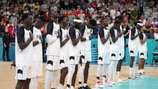 国歌が突然中断のハプニング　間違った演奏に観客からブーイング！  南スーダン代表は“困惑”も試合は白星発進【パリ五輪】