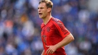 去就不透明のキミッヒにPSGが接近、バイエルンは選手と話し合いへ