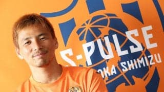 乾貴士（J2清水）36歳が語るプレースタイルの変化「サイドは絶対できない。ドリブラーでもない。乳酸が溜まりすぎて...」
