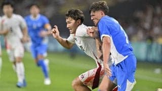 パリ五輪・U23サッカー日本代表の「大量の青いゴミ袋で現地ファンまで応援巻き込み大作戦」がナントにも上陸！ 場内一角を青に染め上げ、迫力のウエーブも見せた