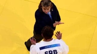 「本当に痛ましい」柔道で再び疑惑の判定が波紋 セルビア人選手が反則負けに涙の猛抗議 母国紙は不満「礼すらも望まない」【パリ五輪】